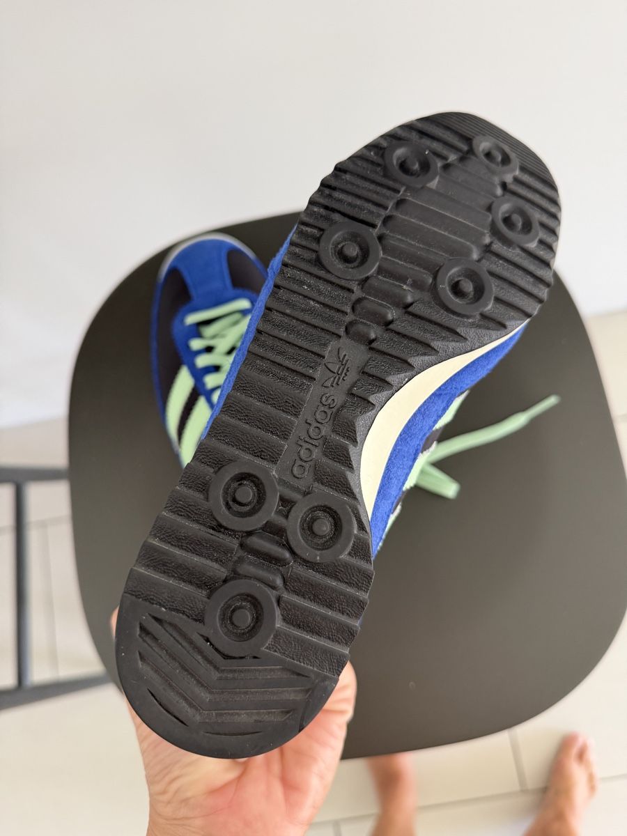Chaussures femmes: Adidas Sneakers  – Neuf (Voir description) à Neerach par the_modern_mini 2