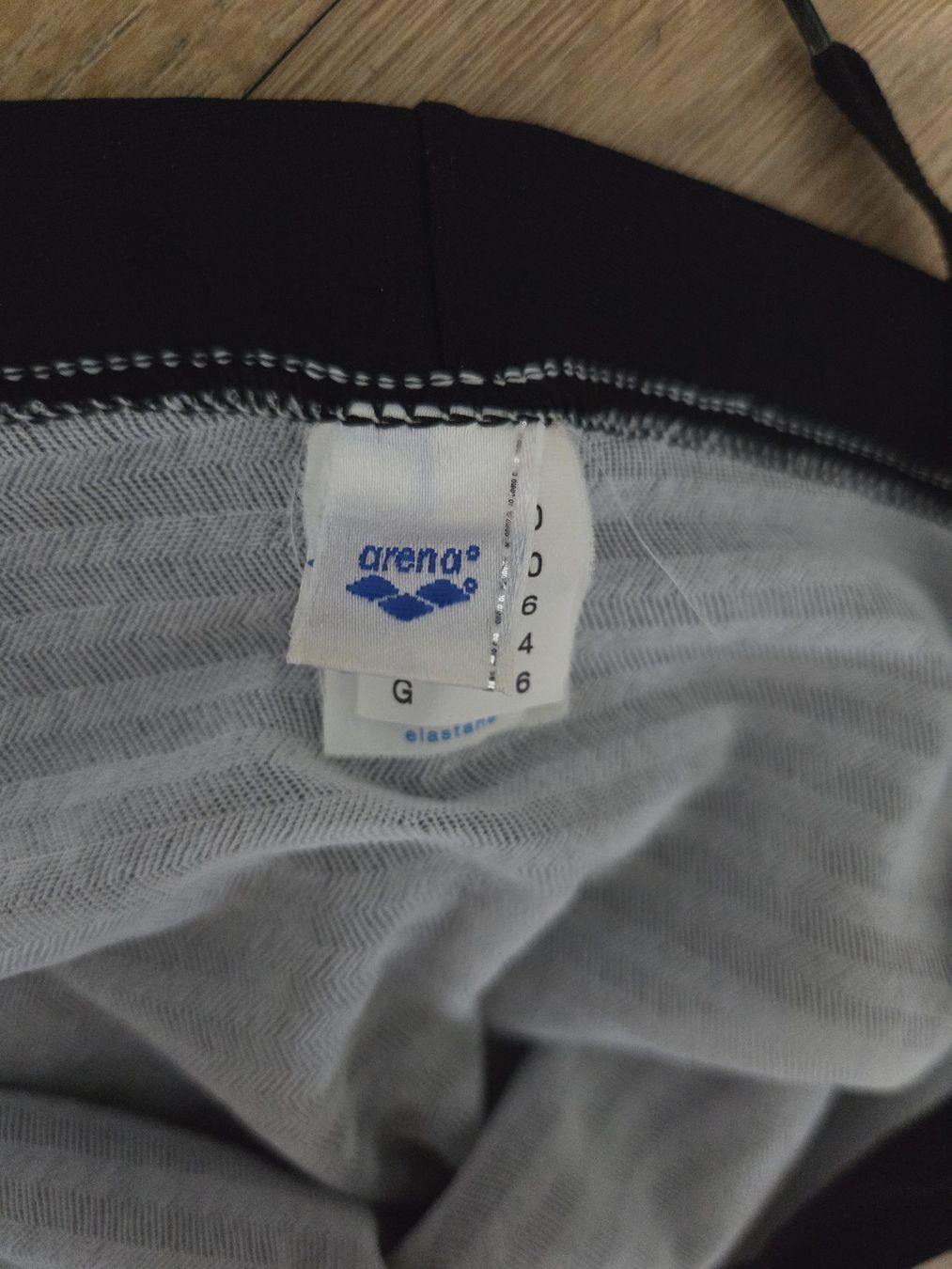 Arena Costumi da bagno: Short de bain Arena noir, Taille 36 – Usato da Carouge GE venduto da Franllo 2
