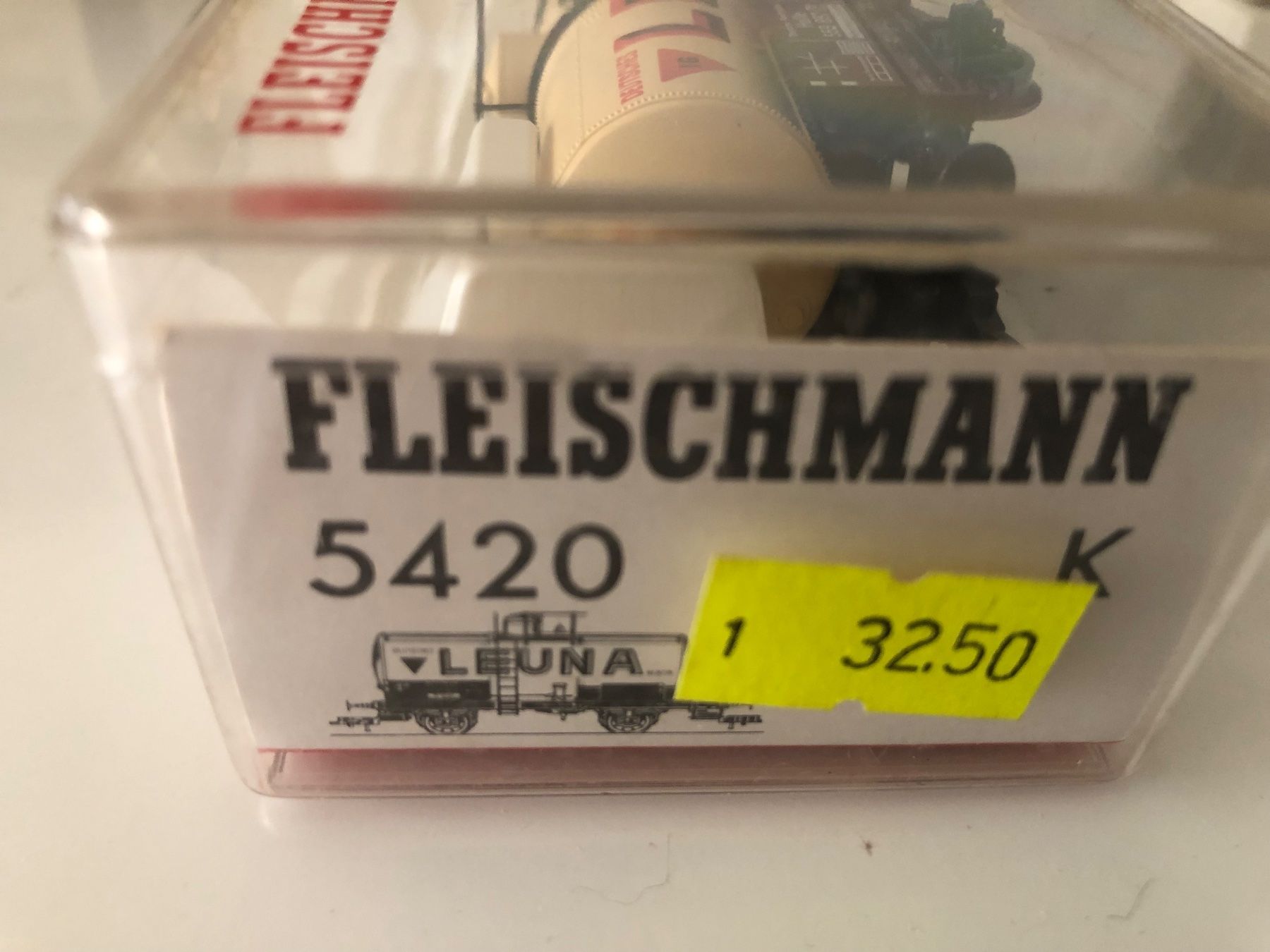 Fleischmann Modellini di ferrovie: Fleischmann 5420 Leuna Neu – Nuovo e nell'imballaggio originale da Ostermundigen venduto da Garmin03 1