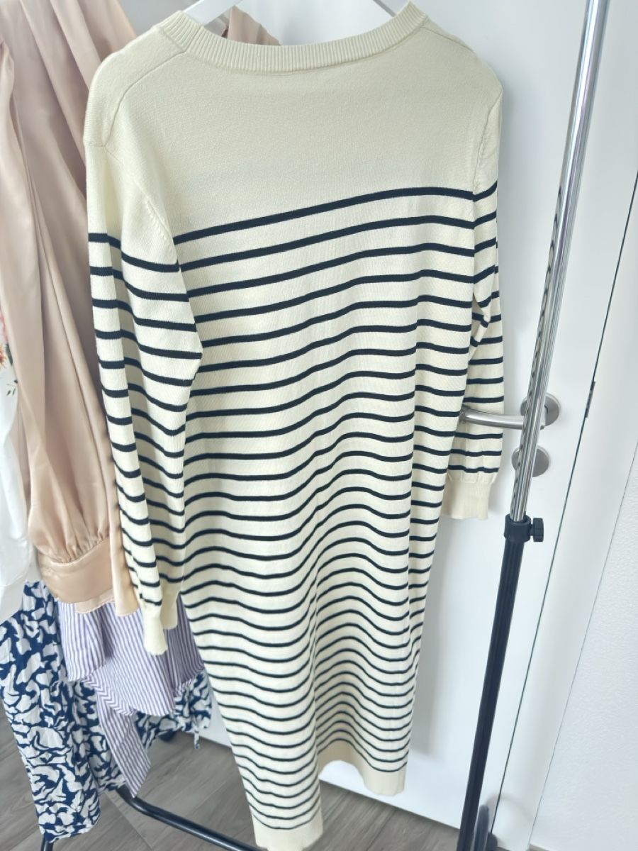 Kleider: Beiges Streifenkleid Gr. L – Gebraucht aus Sins von sum_lv6d 1