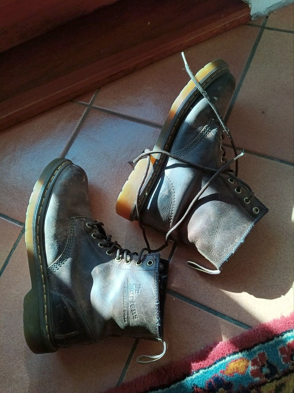 Dr. Martens Scarpe da uomo: Doc Martens Braun 39 – Usato da Peccia venduto da LillyMarie98 1