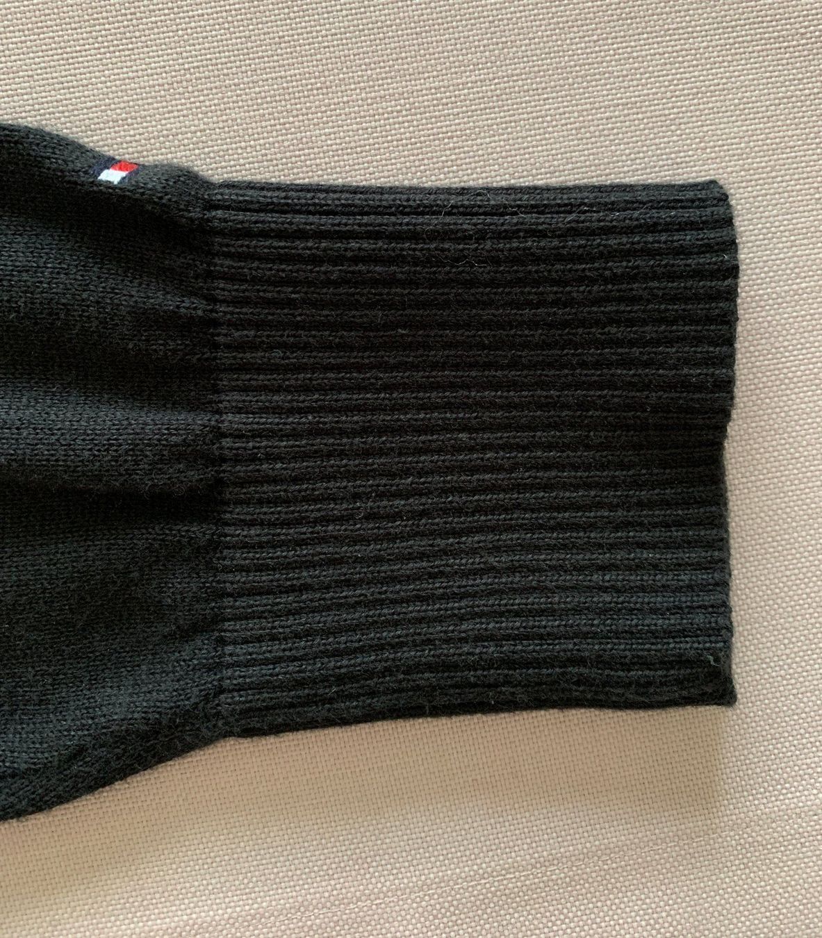 Tommy Hilfiger Giacche: Strickjacke von TOMMY HILFIGER – Usato da Zürich venduto da Tzhkely24 4