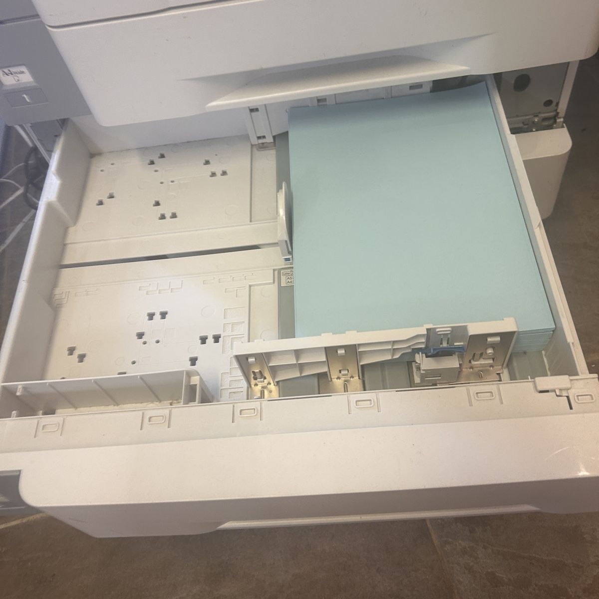 Oki Stampanti: OKI Pro 9431 Drucker defekt – Usato da Laufen venduto da belleskulptur 3