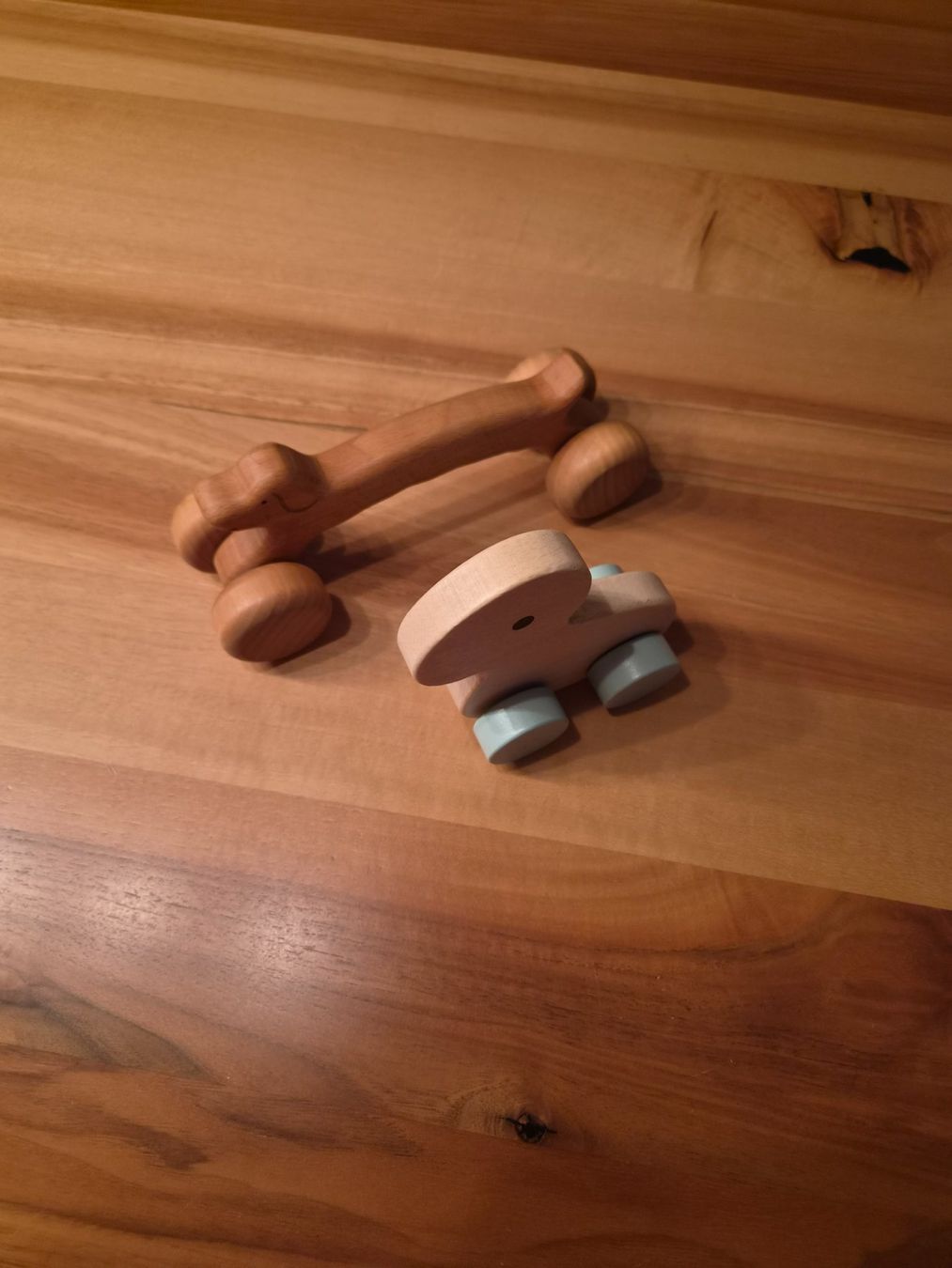 Spielzeuge: Holzspielzeug: Rollhund und Knochenroller – Gebraucht aus Ibach von urs_sl5h 2