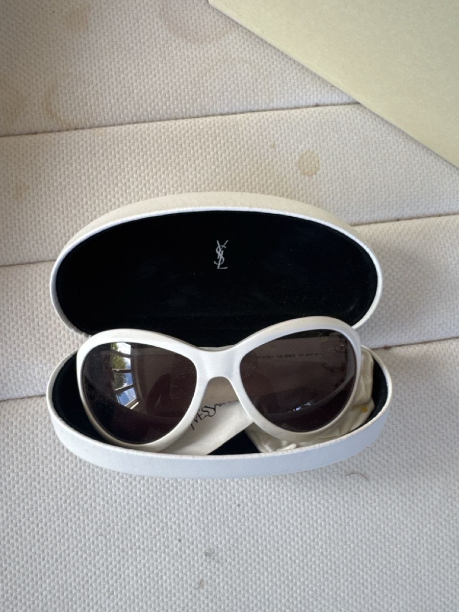 Saint Laurent Occhiali & Lenti: Yves Saint Laurent Sonnenbrille  – Usato da Bern venduto da cocoelane