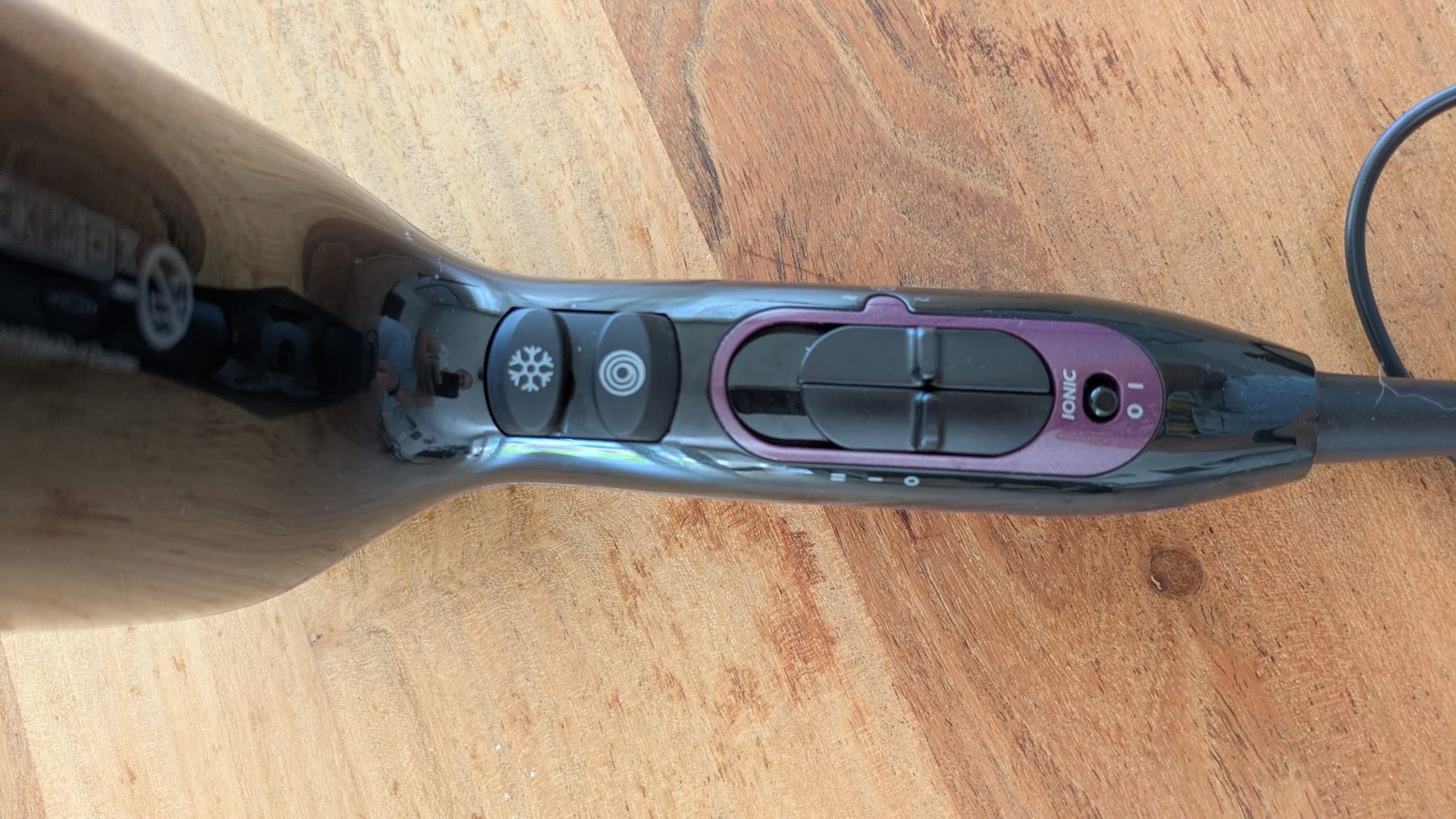 Philips Föhn: Philips Haartrockner ThermoProtect 2200W Ionic – Gebraucht aus Aarau von Calinclein 1