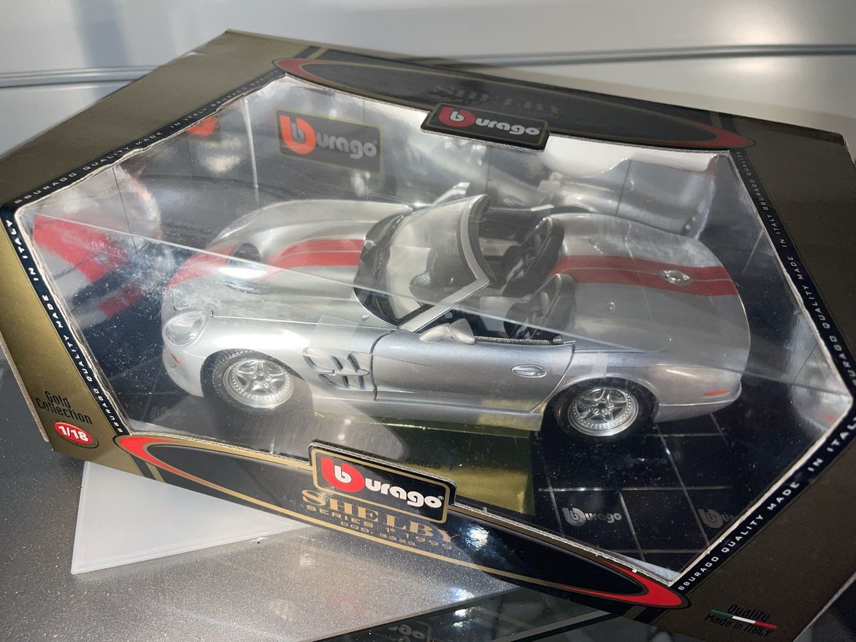 Bburago Modellini d'auto: Burago Shelby Series 1, 1:18, Modellauto – Nuovo (secondo la descrizione) da Siebnen venduto da speedy63