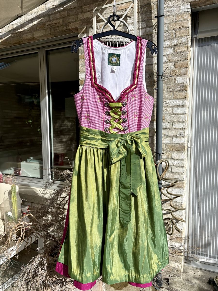 Kleider: Dirndl HAMMERSCHMID – Gebraucht aus Zürich von 123luna 2