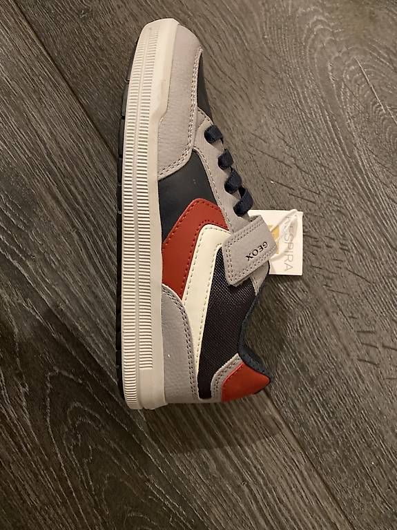 Geox Scarpe per ragazzi: Baskets Geox neuves T33 – Nuovo (secondo la descrizione) da Colombier NE venduto da pal_qr9g 1