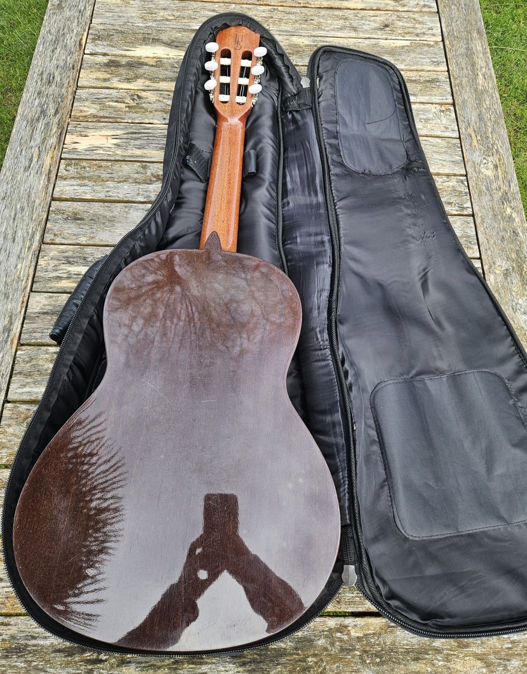 Strumenti musicali: Cuenca Gitarre (mit Hülle und Plektron) – Usato da Eglisau venduto da ixia_ixia 1