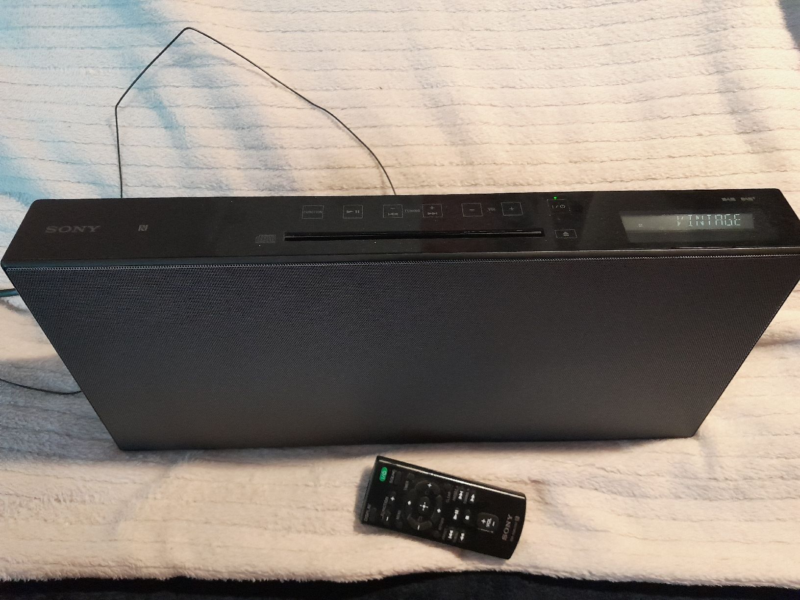 Sony Systèmes audio & multimédias: SONY Multimedia Hi-Fi System DAB / DAB+/CD/USB/BLUETOOTH – Neuf (Voir description) à oekingen par beauty1964