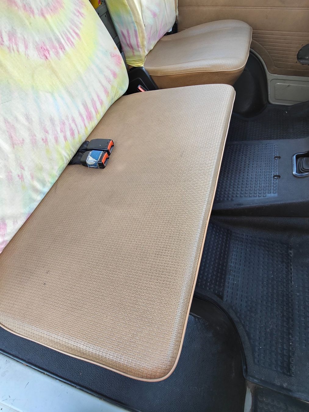 VW Camping Fahrzeuge: VW T3 Bus / Wohnwagen – Gebraucht aus Fischbach-Göslikon von SimonaL 6