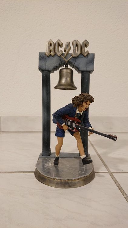 AC/DC Statue Hells Bells Angus Young (Gebraucht) in Bönigen für CHF 9 ...