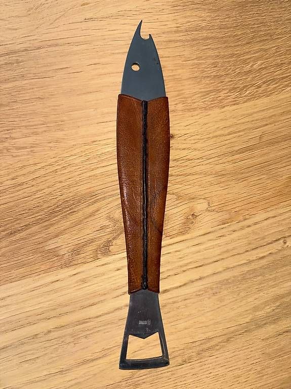 Apribottiglie & Tappi per chiusura: Carl Aubeck Flaschenöffner Neptun ca. 1950 – Usato da Oberkulm venduto da MichaelMeyers
