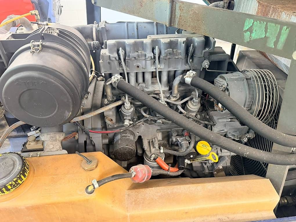 Compressori: CompAir DLT 0406 Kompressor Baukompressor Deutz 3-Zylinder – Usato da Baar venduto da Fahrzeug-Technik-neu 9