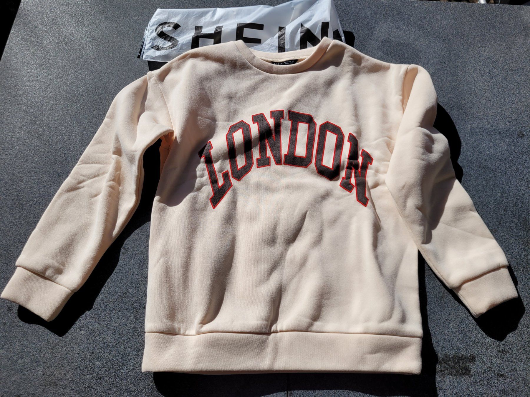 Maglioni & Felpe: Pullover "LONDON" Marke SHEIN, Gr.XS, Gr.34 = ca. Gr.152-164 – Usato da Oetwil am See venduto da swisspeak