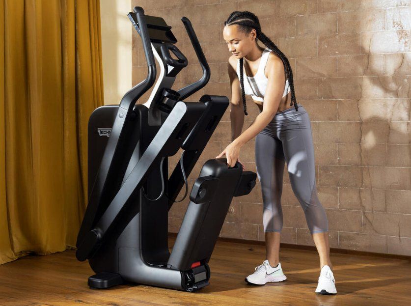 Technogym Vélos d'appartement: Technogym "Elliptical" Crosstrainer – Neuf (Voir description) à Bassersdorf par Gebot 1