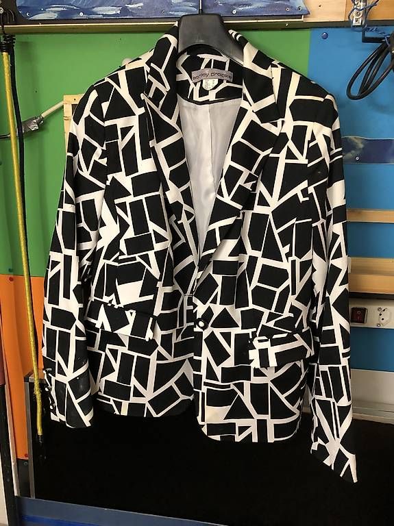 Vestes: Blazer gemustert EUR 48 – D'occasion à Villnachern par focusride