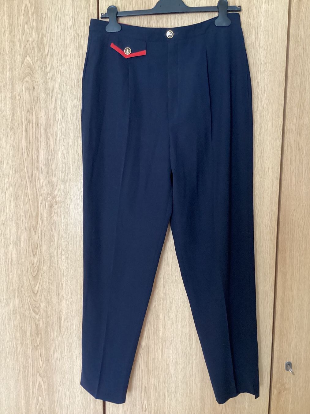 Burberry Pantaloni: Sommerhose von Burberry – Usato da Wetzikon ZH venduto da Paty53