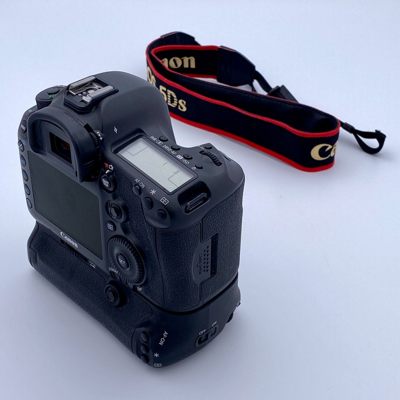 Canon Fotocamera: Canon EOS 5DS + Battery-Grip + Zubehör – Usato da Suhr venduto da fmgiger 3
