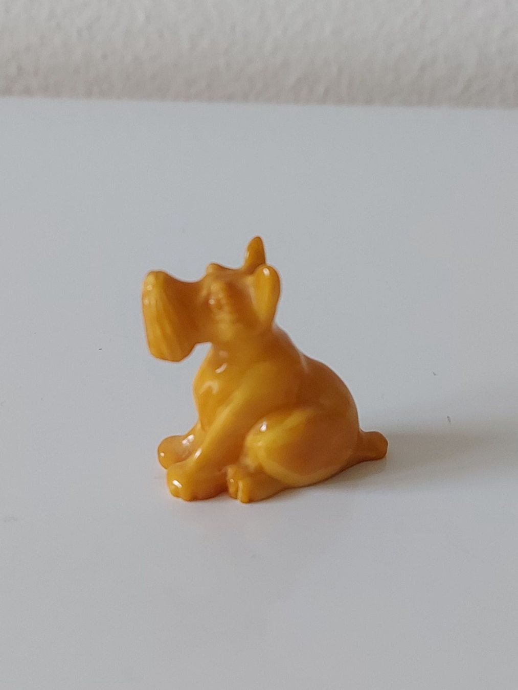 Statuette: Schnauzer  Hund  aus Bernstein  handgeschnitzt – Usato da Zürich venduto da Daniel517 5