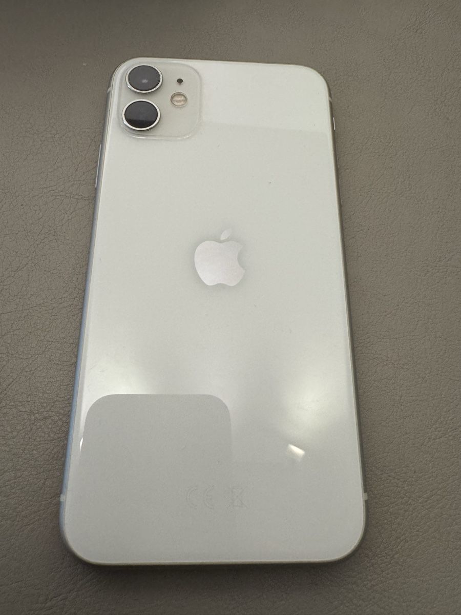 Apple Handys / Smartphones: Apple iPhone 11 – Defekt aus Adliswil von Busys 1