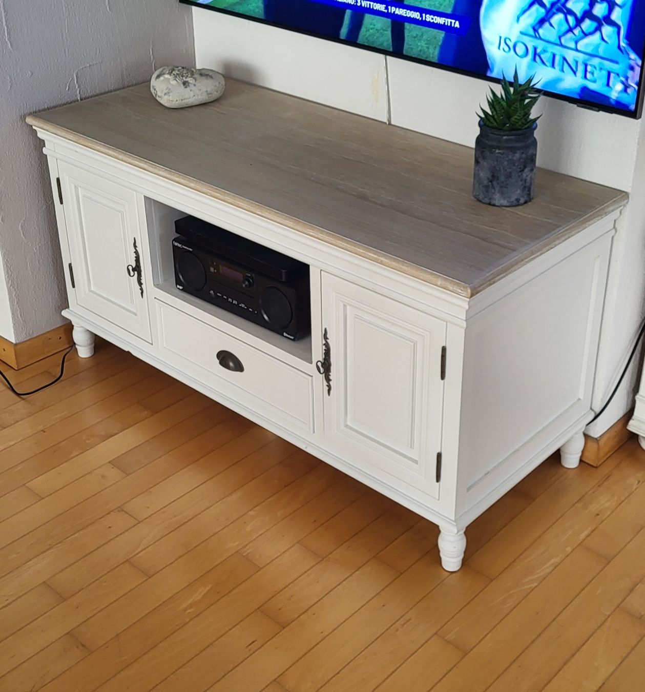 Mobili TV: Fernsehmöbel – Usato da Uetikon am See venduto da jol_vjg9