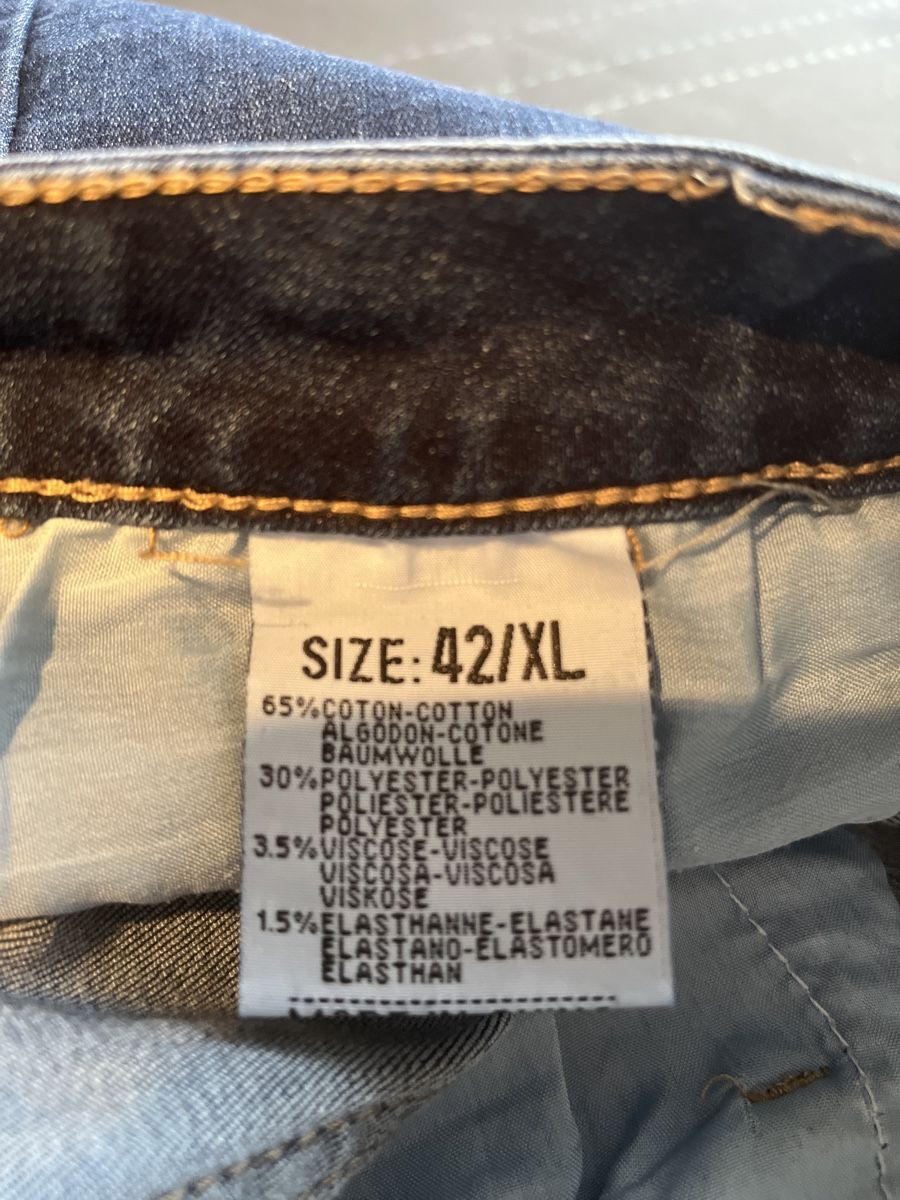 Jeans: Jeans 7/8 strech – Neu (gemäss Beschreibung) aus St-Sulpice VD von Twin5 4