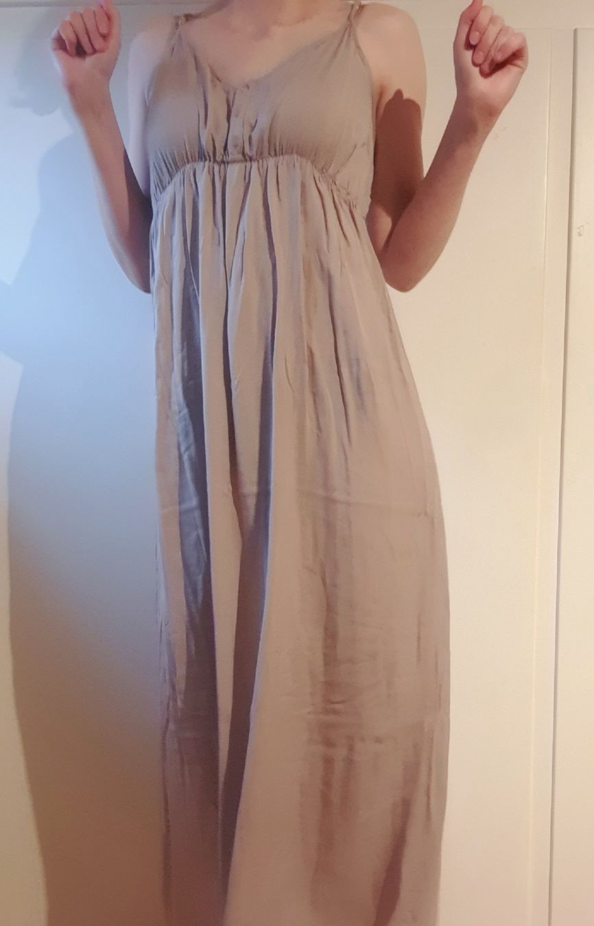 Kleider: Robe maxi longue d'été Chicoree, taille L, beige clair – Gebraucht aus Tavannes von lanimeyl 1