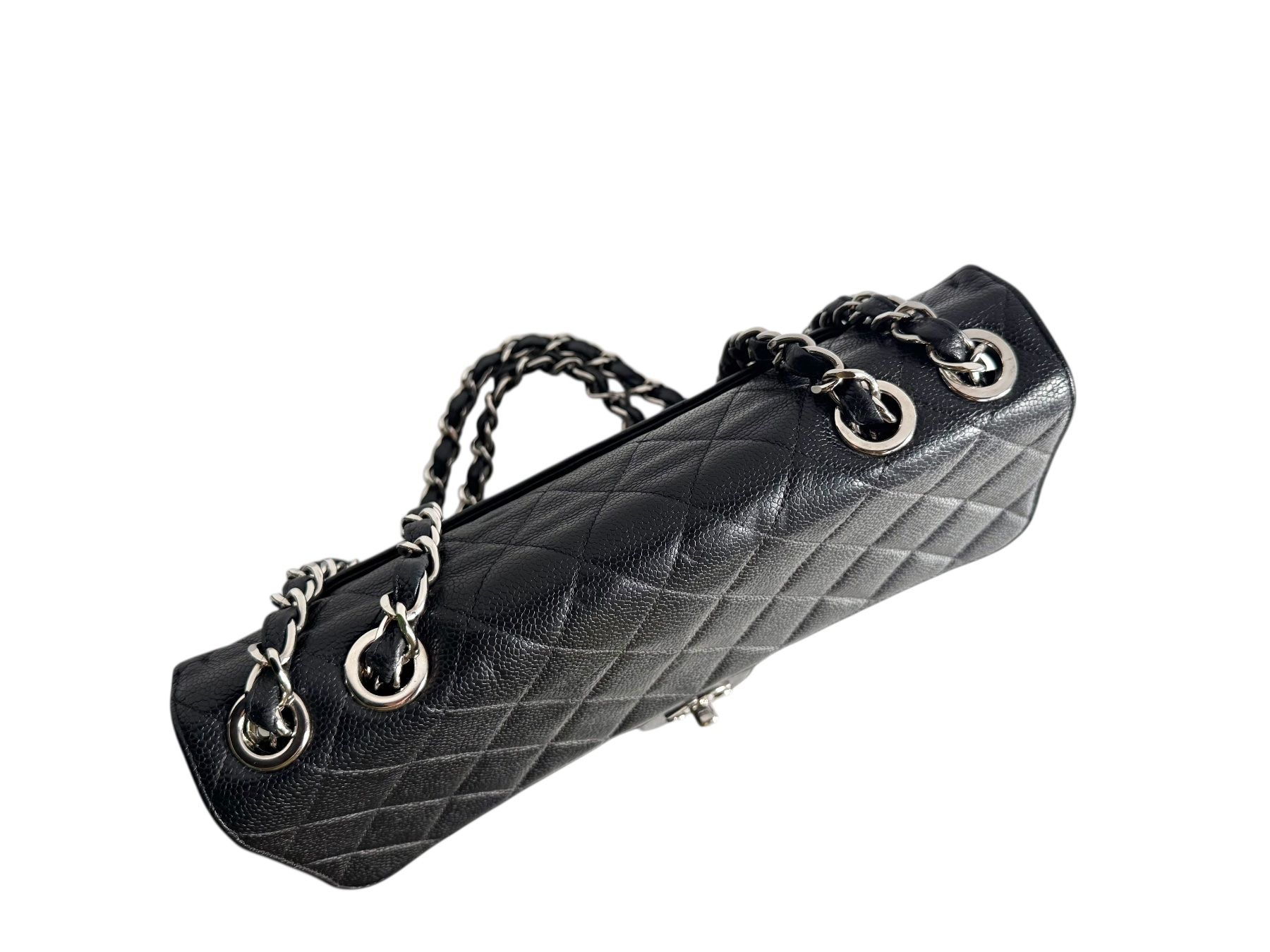 Chanel Taschen für Damen: CHANEL Caviar Jumbo Single Flap Bag Tasche – Gebraucht aus Kriens von hannaandkiko 6