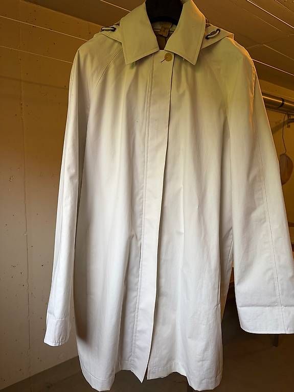 Cappotti: Original Burberry Parka weiss  – Usato da Horgen venduto da Edeka50 3