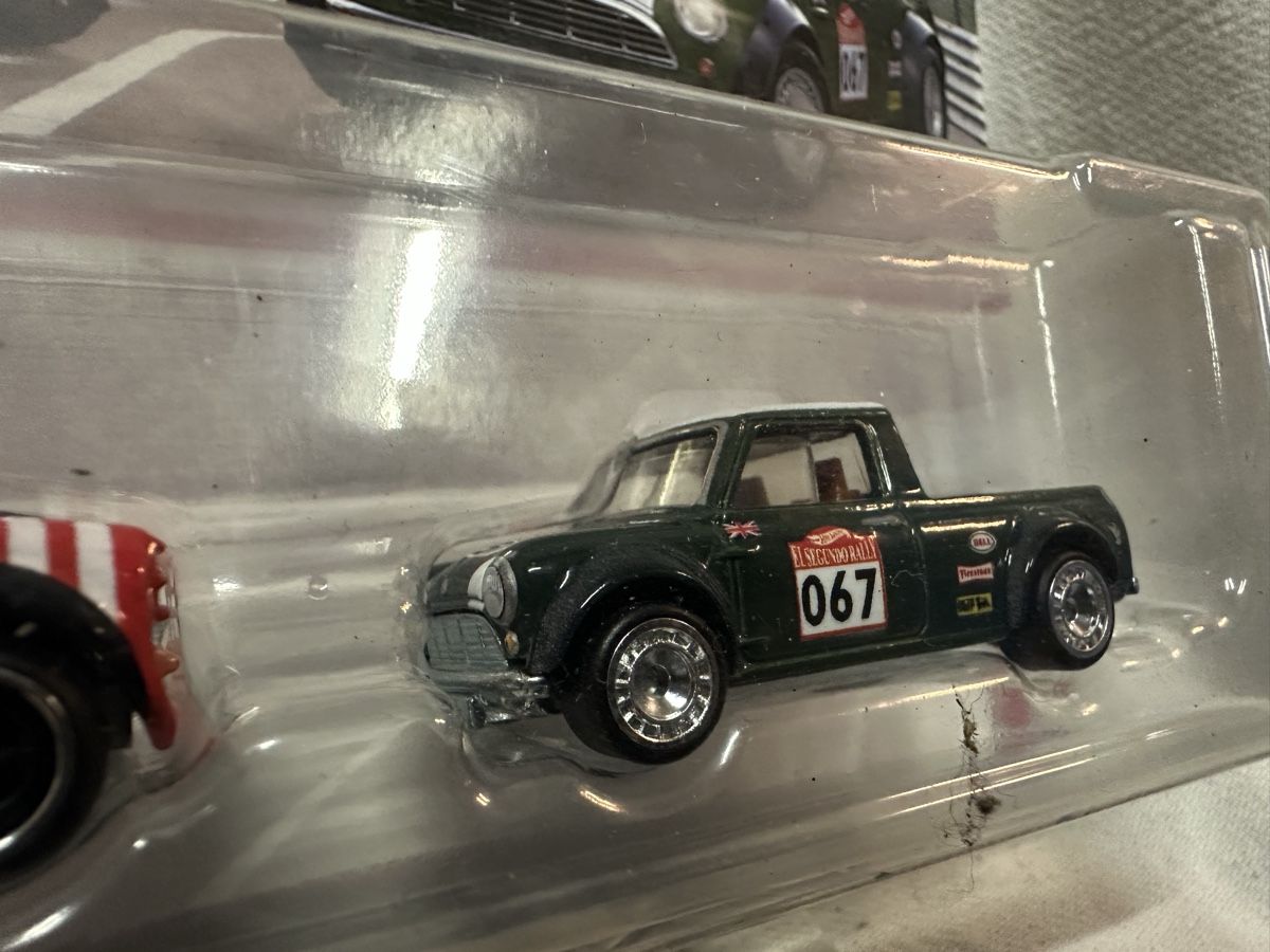 Hot Wheels Modellini d'auto: Morris mini hot wheels set – Nuovo (secondo la descrizione) da Reinach AG venduto da rares75 1