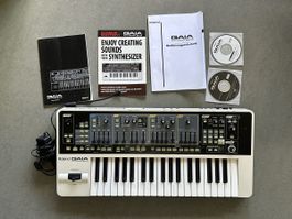 Roland Gaia Synthesizer SH-01