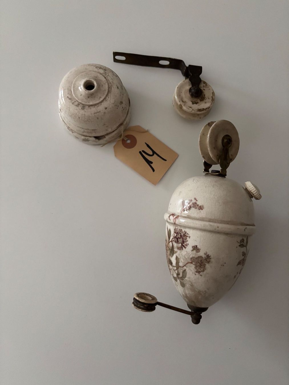 Lampes: Zugpendellampe antik, mit Blumenmuster – D'occasion à Niederurnen par Guste