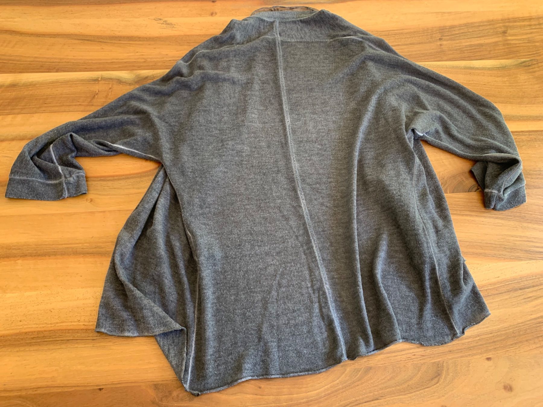 Comma Jacken: Commas Feinstrick Jacke, Grösse 38, mit Seide Top Zustand – Gebraucht aus Meiringen von tonicandgin 5