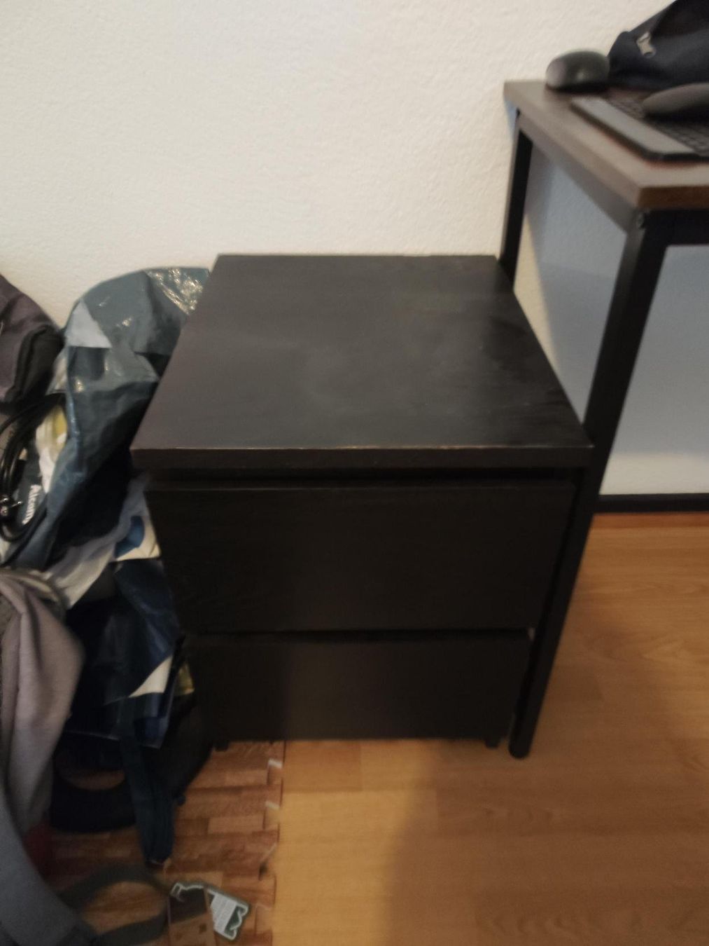 Ikea Comodini: Table de chevet en bois noir – Usato da Uster venduto da jll_7kvp