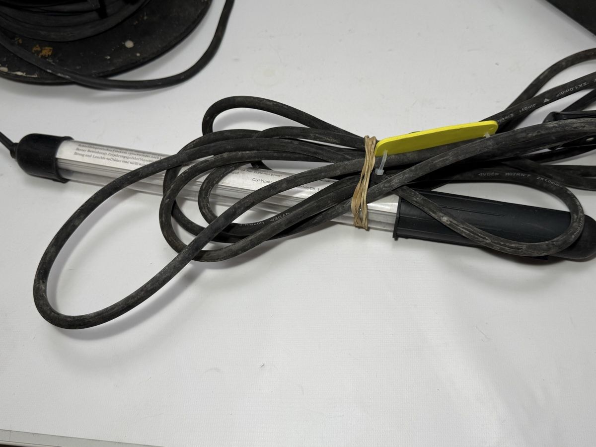 Lampade: Arbeitsleuchten Baustrahler – Usato da Boswil venduto da ABLagerBoswil 4