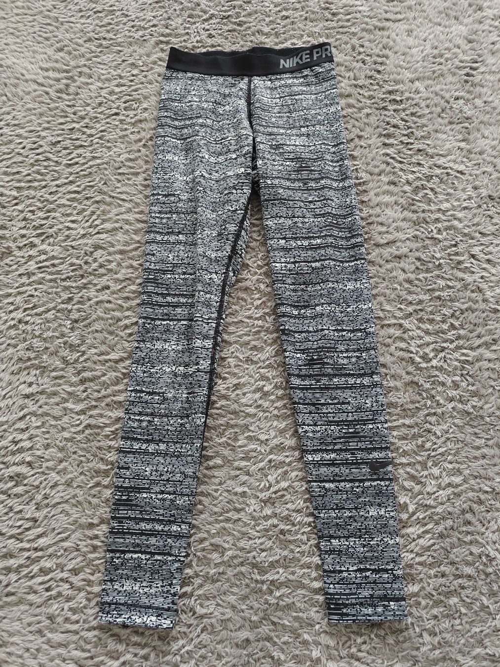 Nike Leggings: Nike Pro Sport Leggins – Usato da Pieterlen venduto da Saemelili