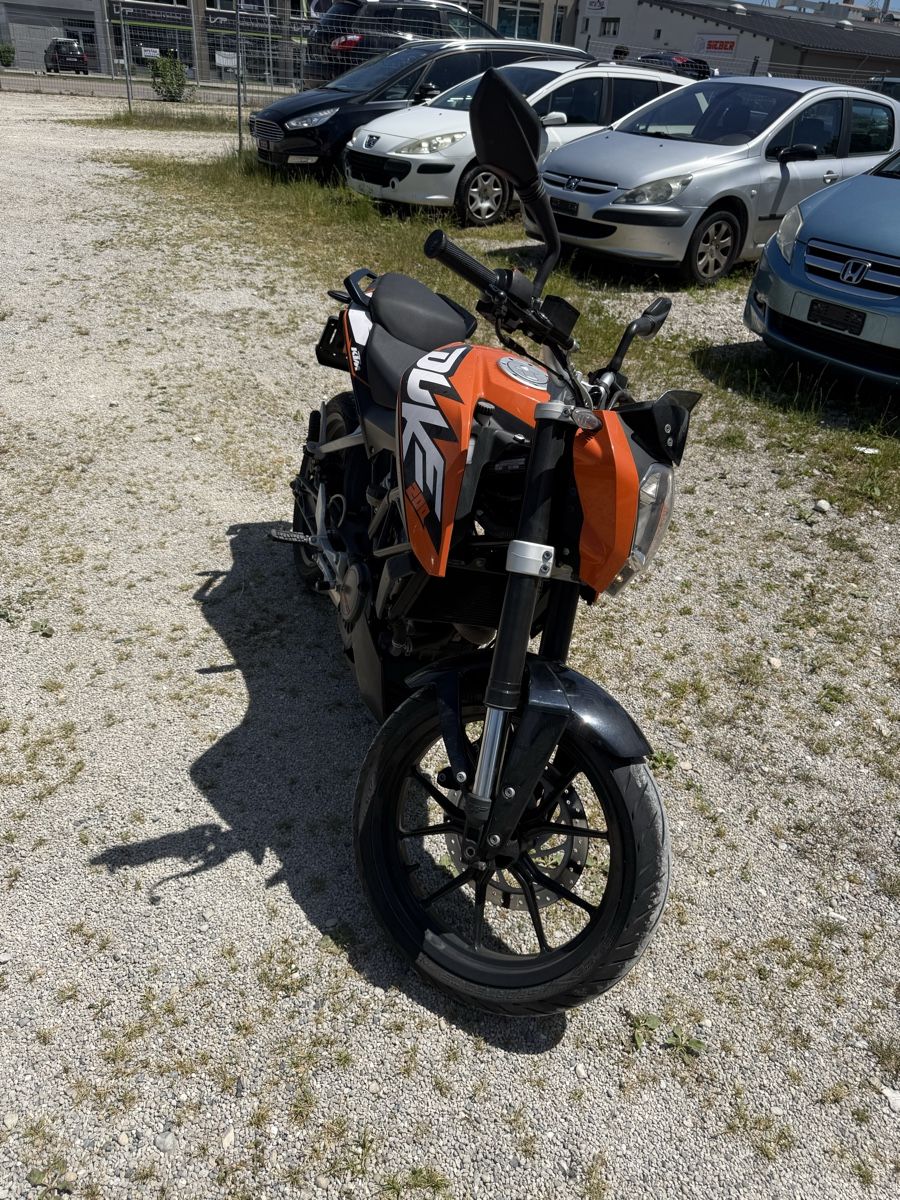 KTM Route: KTM duke 200 – D'occasion à St-Aubin-Sauges par sho_z9vr