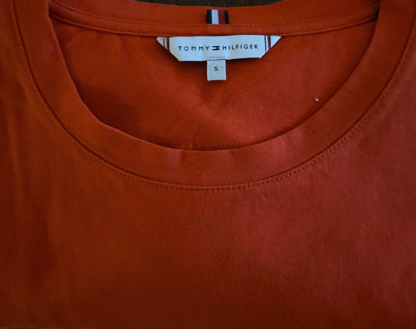 Tommy Hilfiger T-Shirts: T-shirt Tommy Hilfiger "S" – Neu (gemäss Beschreibung) aus Genève von Catherine020 2