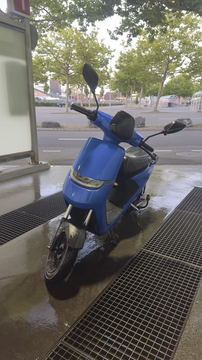 Scooter: 25 km/h e-Roller Super günstig/zustand – Usato da Urtenen-Schönbühl venduto da Bettinabra 7