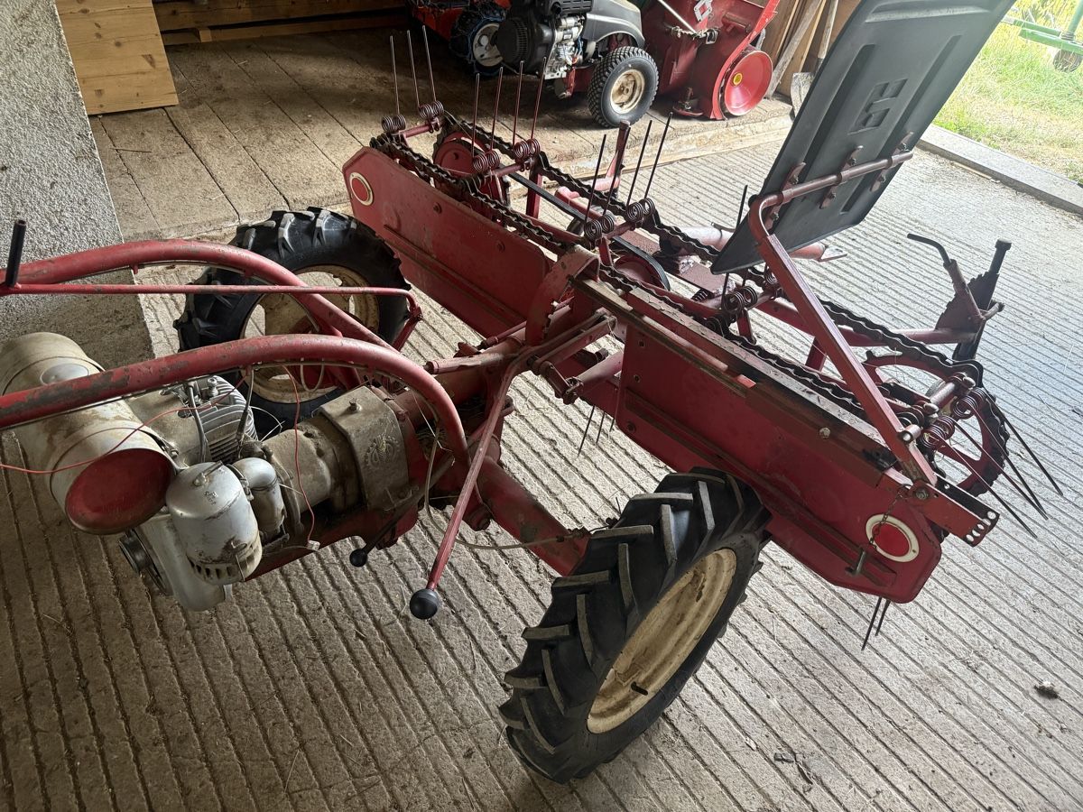 Pöttinger Fauchage: Pöttinger Heuraupe – D'occasion à Sörenberg par Fiat-466 4