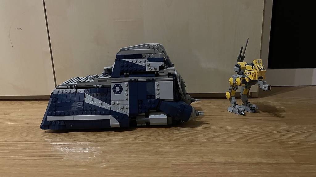 Lego Giocattoli: Lego Star Wars Separatisten MTT + Läufer – Usato da Biel-Benken BL venduto da Nick_3j8