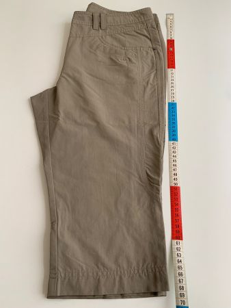 Freizeit - Damen Sporthose beige 3/4 Länge.