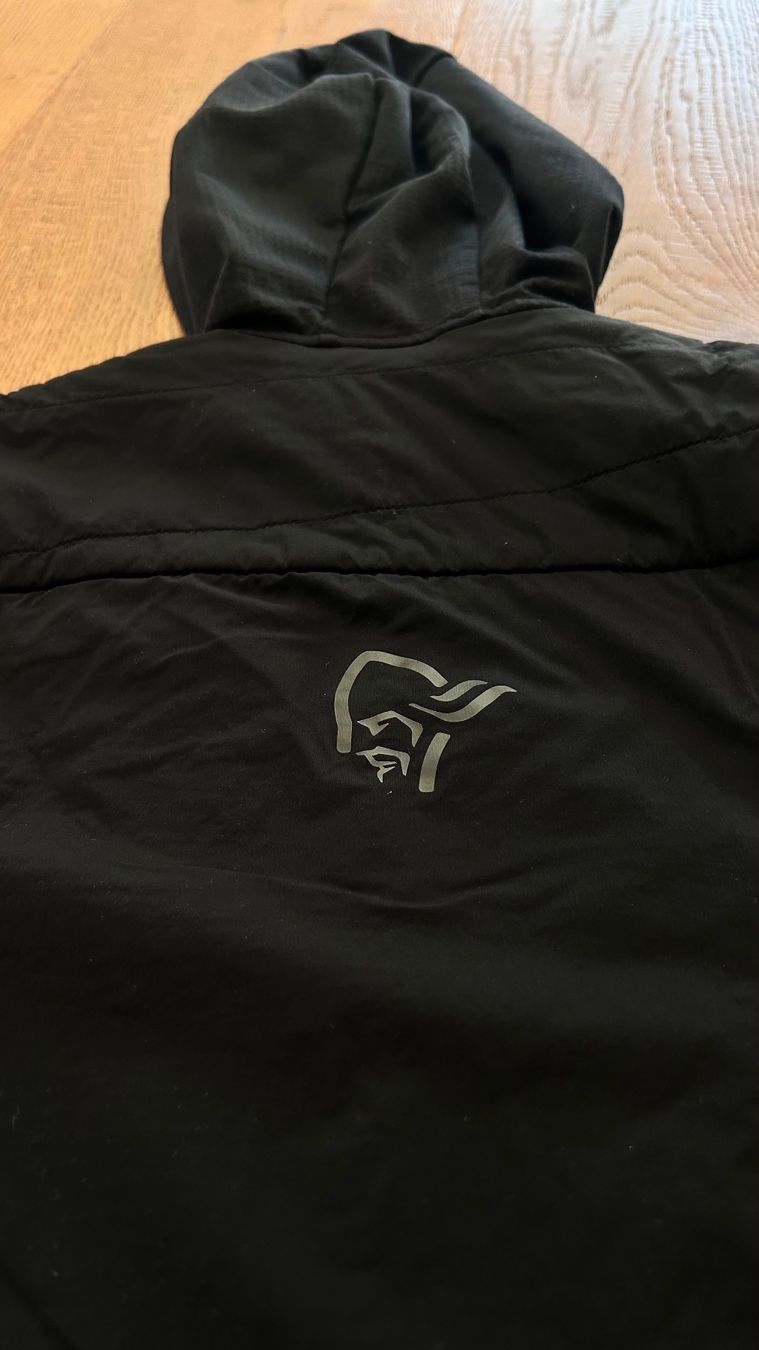 Norrøna Jacken: Norrona Jacke – Gebraucht aus Engelberg von ejierfaijs 1