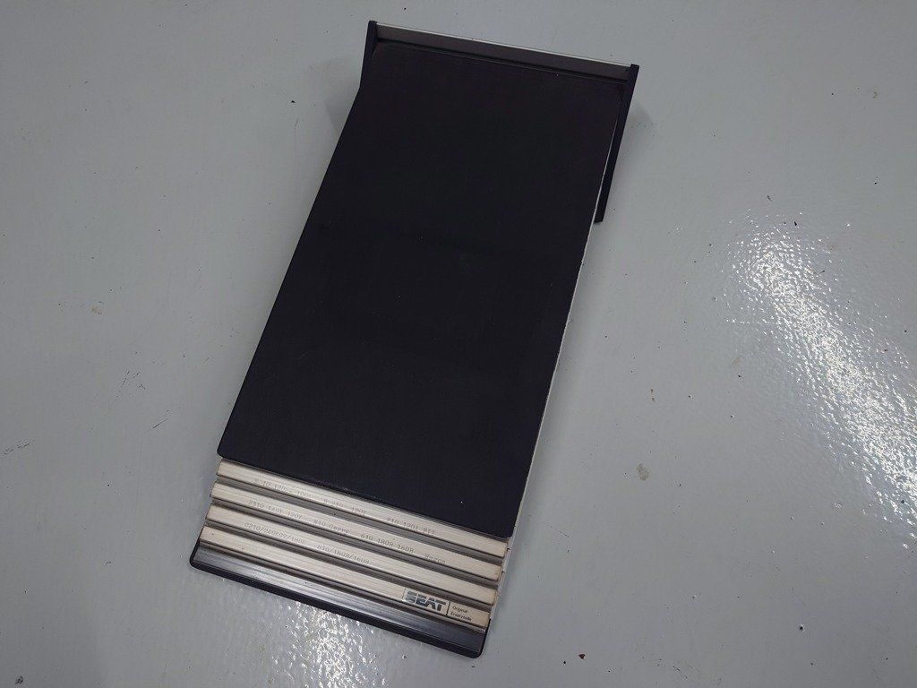 Altro in Decorazioni & Accessori: Microfiche Ständer / Halterung für 170 Microfiche Karten – Usato da Guntmadingen venduto da Repulse