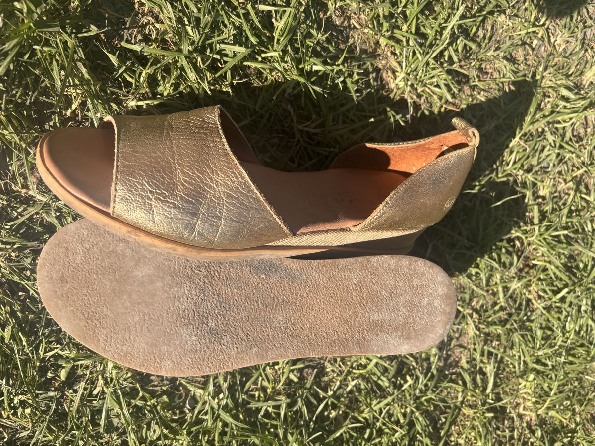 Scarpe da donna: Sandalen goldfarben, 38 – Usato da Zürich venduto da gucks 4
