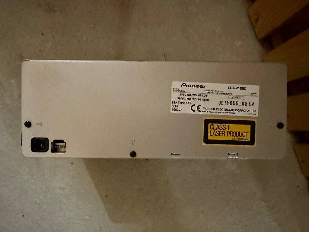 CD: Changeur 12 cd PIONEER CDX-P1250 – Usato da Yverdon-les-Bains venduto da lol_2lfg 2