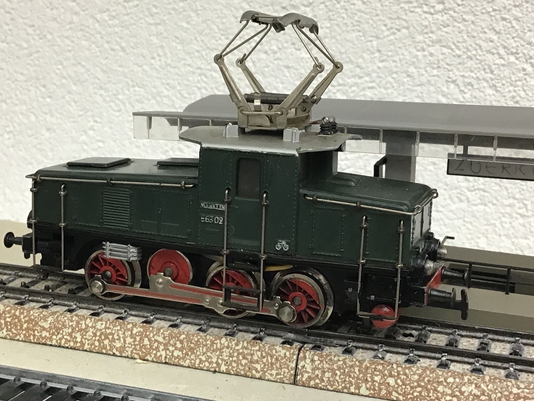 Märklin Modellini di ferrovie: Märklin H0 E-Lok, Vintage – Usato da Männedorf venduto da Modell-Spezialisten 2