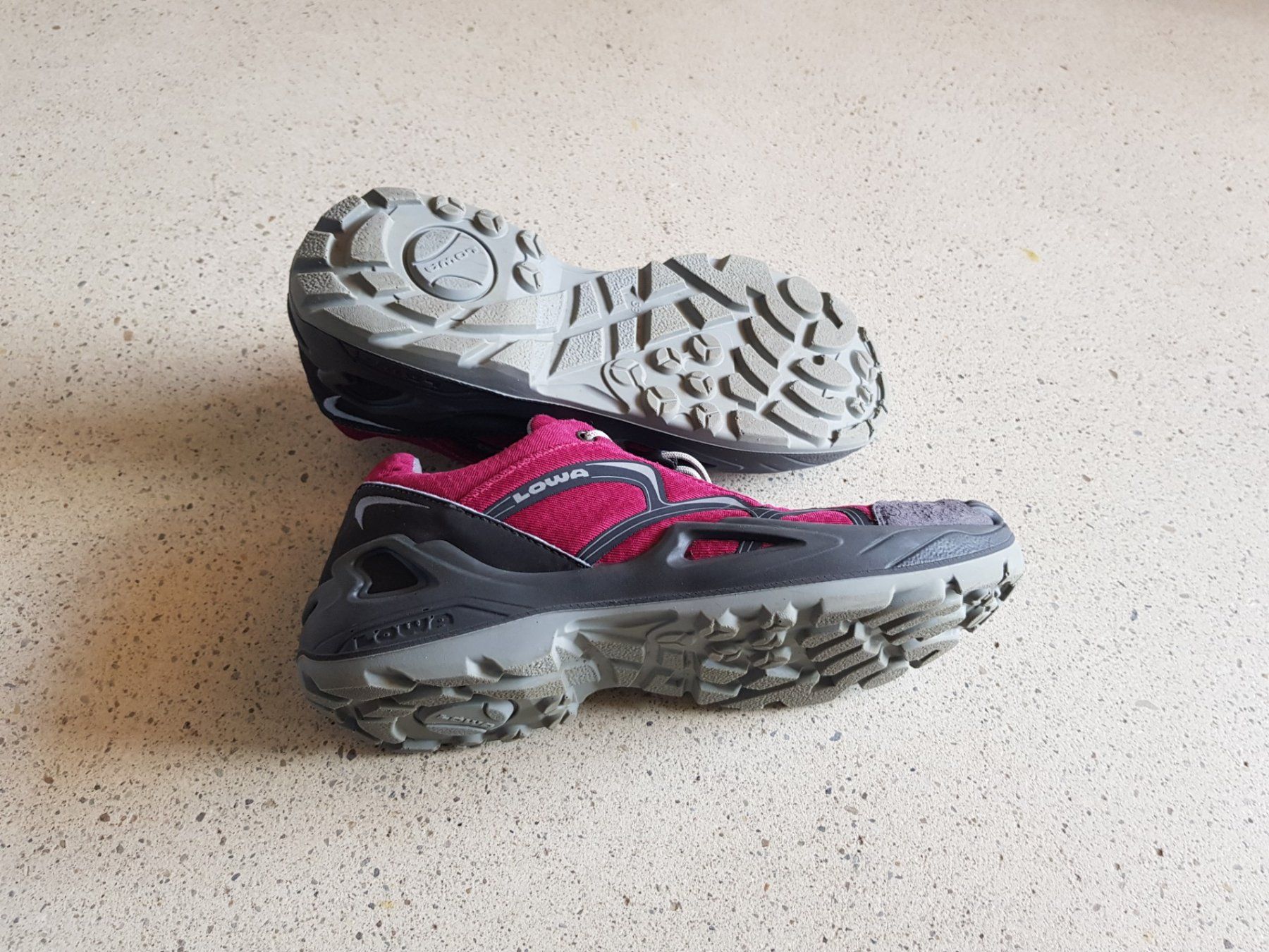 Lowa Scarpe per ragazze: Lowa Innox GTX Wanderschuh Grösse 39 – Usato da Basel venduto da fafa68 5